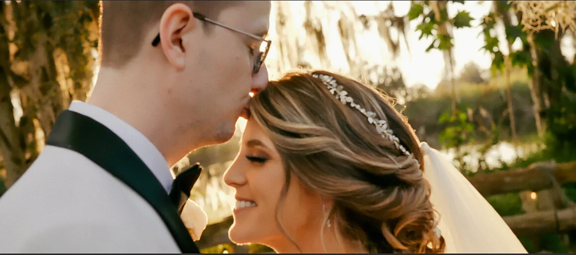 A barn wedding at the Florida Rustic Barn in Plant City, filmed by Labif Filmhouse